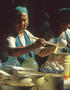 Femme vendant des produits laitiers traditionnels. © Cirad, B. Faye